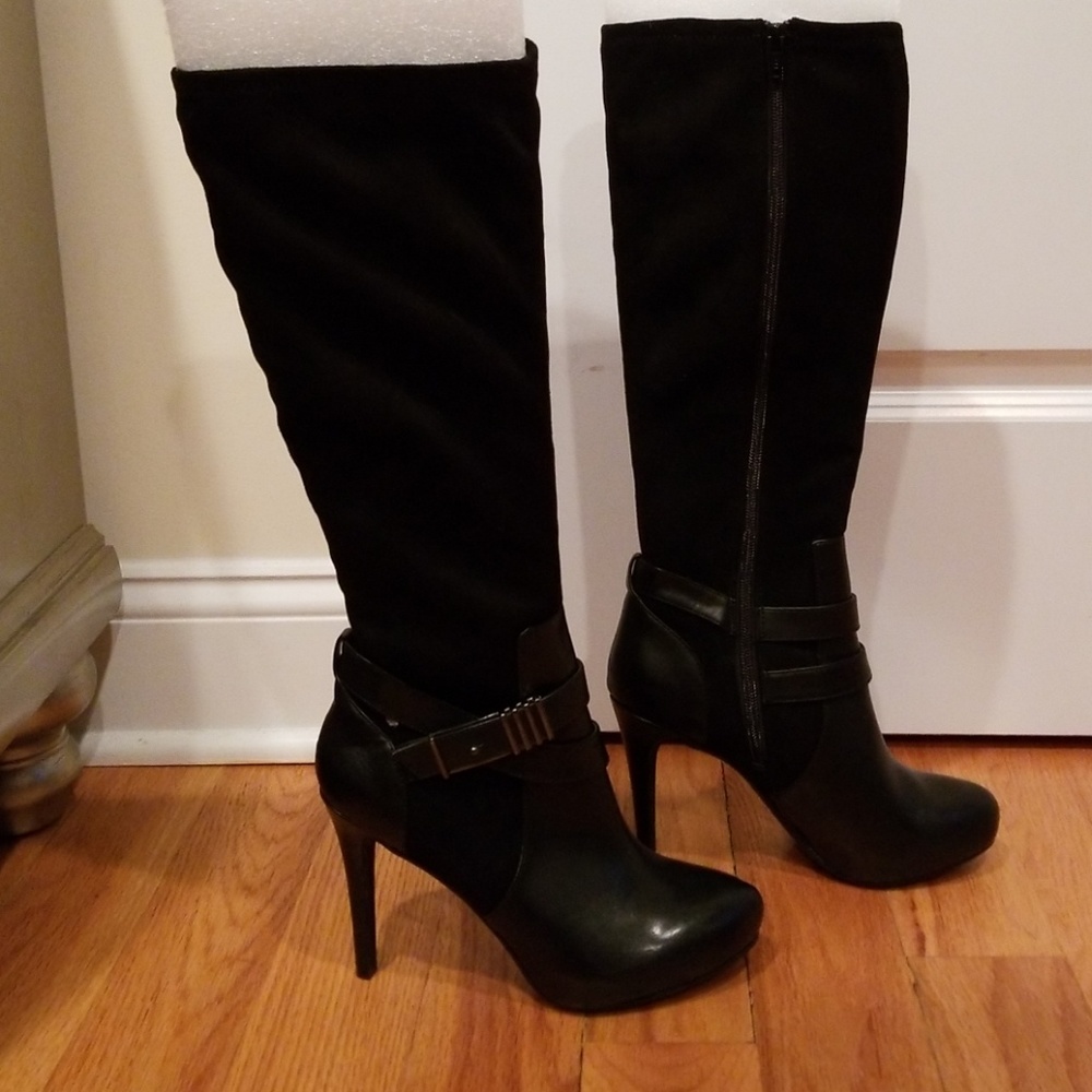 NWOT Bar III Size 7 Black Boots